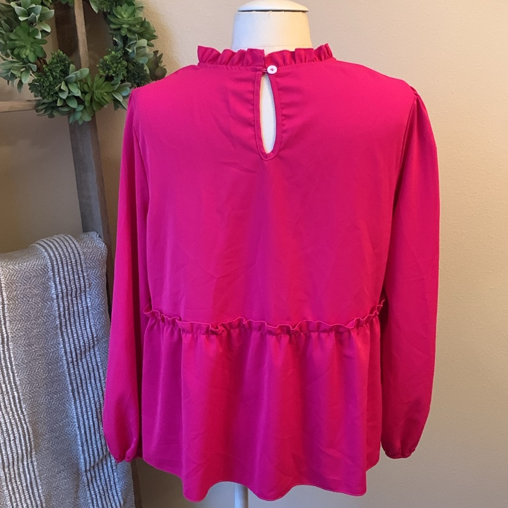 Pink blouse bundle - Picture 7 of 11